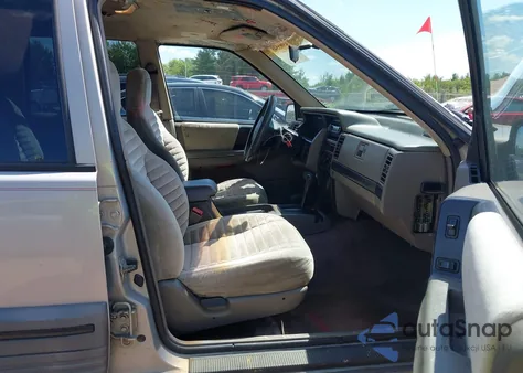 1995 Jeep Grand Cherokee Laredo from USA, damaged, VIN 1J4GZ58S9SC645345